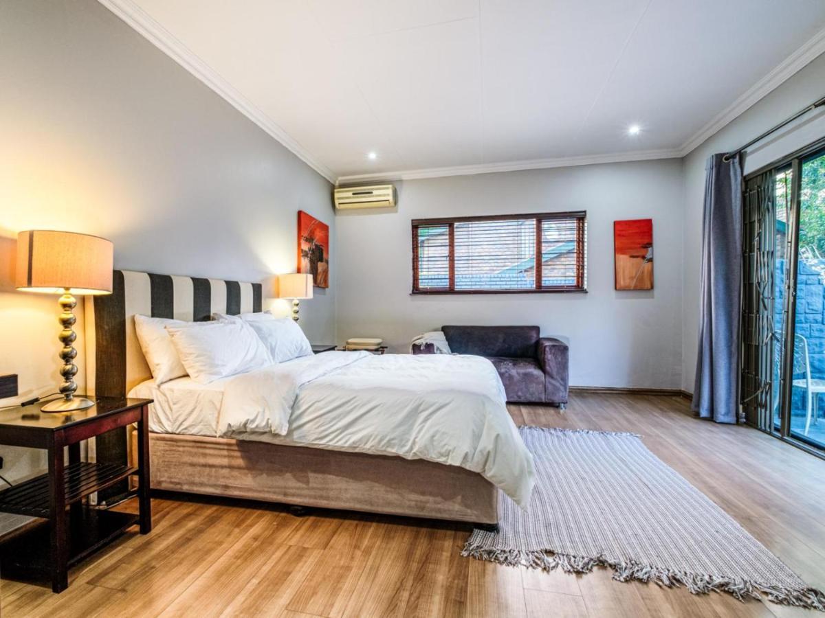 Hurlingham House Guest House 요하네스버그 외부 사진