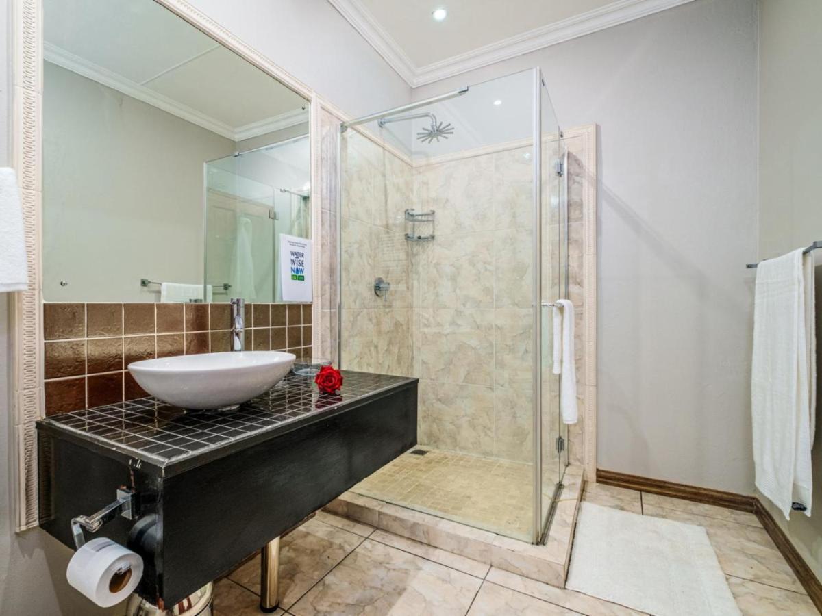 Hurlingham House Guest House 요하네스버그 외부 사진
