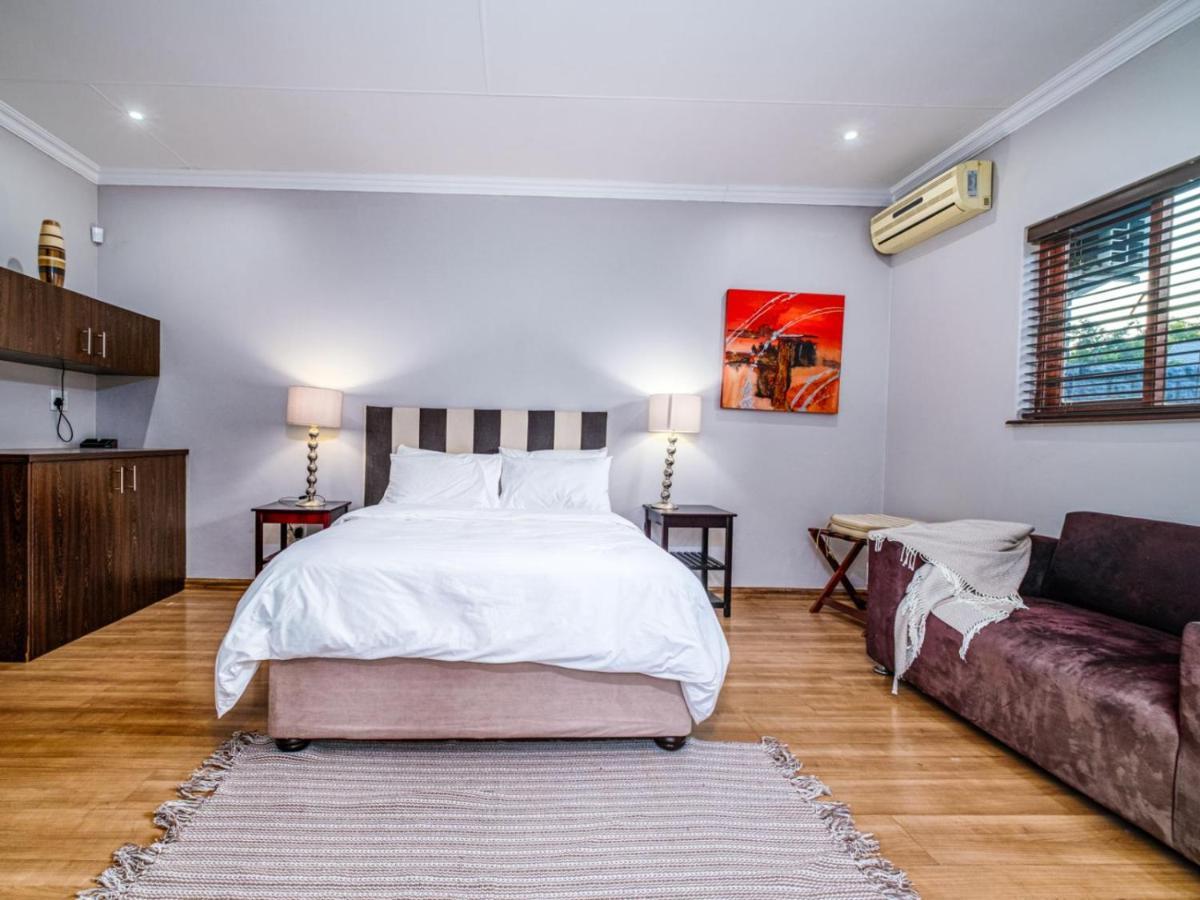 Hurlingham House Guest House 요하네스버그 외부 사진